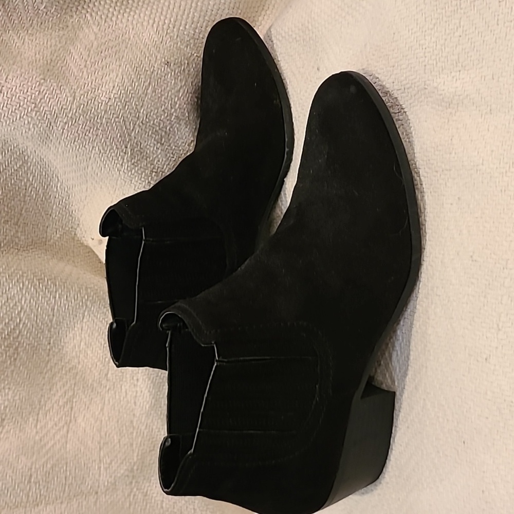 American Eagle Womens Low Heel Boots